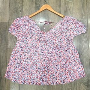 Old Navy Flutter Top. SIZE L